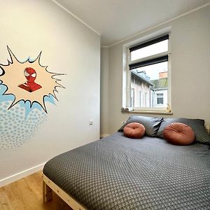 Kamer met een Queen Size Bed